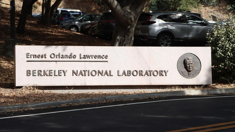 Ernest Orlando Lawrence Berkeley National Laboratory entrance sign
